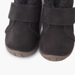 Bota Cuello Tipo Borreguito y Tira Adherente
