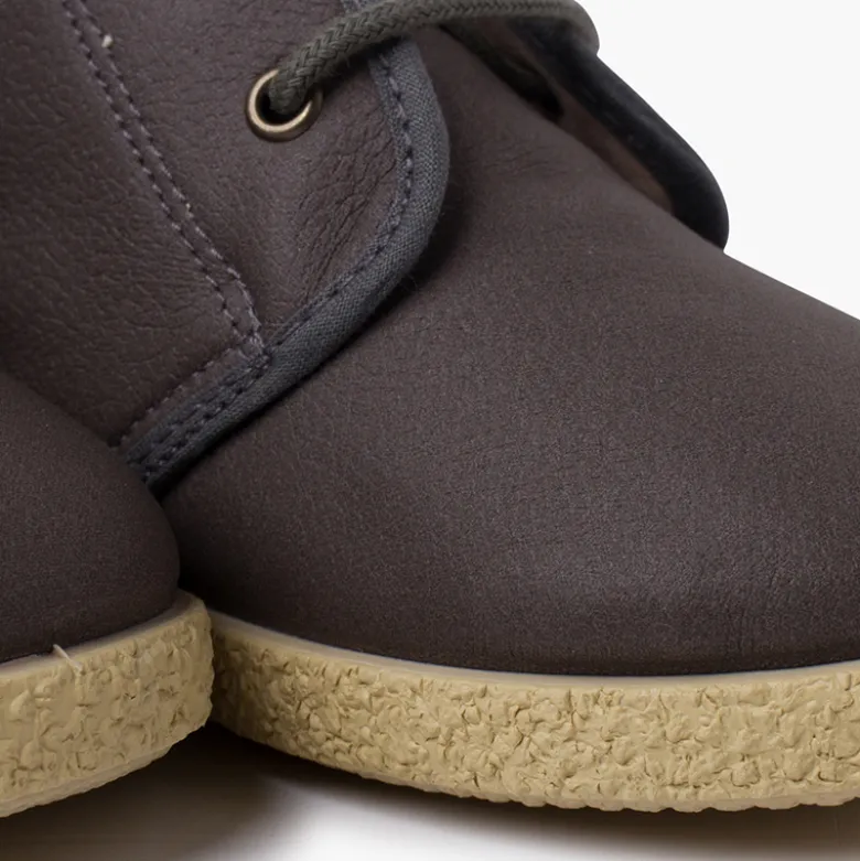 Botita cuero vegano cordones