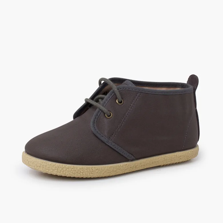 Botita cuero vegano cordones