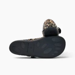 Merceditas barefoot animal print