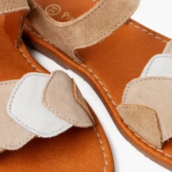 Sandalias niña multicolor de serraje con cierre adherente
