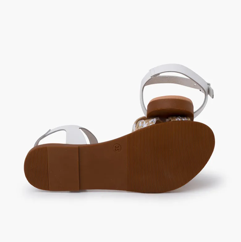 Sandalias niña y mujer. Tira de yute cruzada en la pala