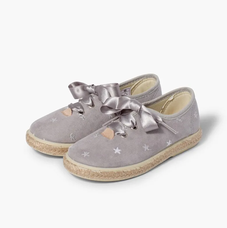 Zapatillas bordado estrellas cordones raso