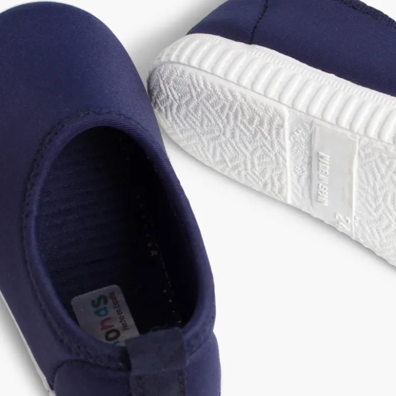 Zapatillas tipo neopreno niños